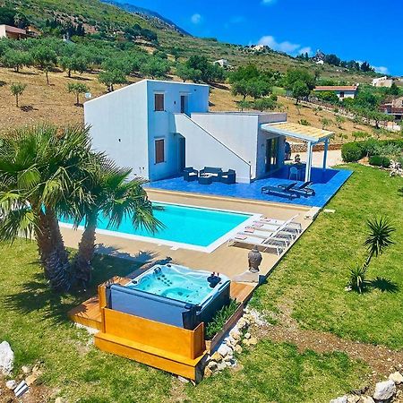 Villa Ananda Scopello  Exterior photo