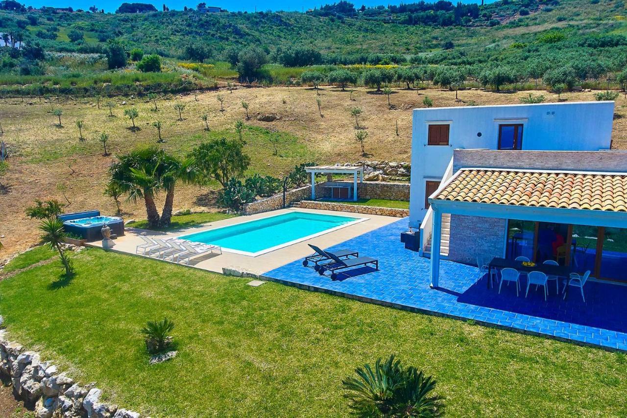 Villa Ananda Scopello  Exterior photo